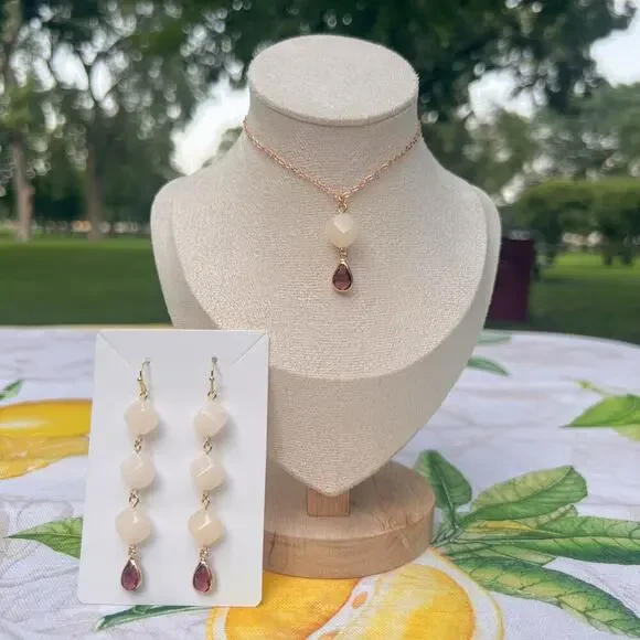 Garnet Wine Red Crystal Glass Cream Moonstone Agate Style Casual Fun Earrings - Picture 7 of 7